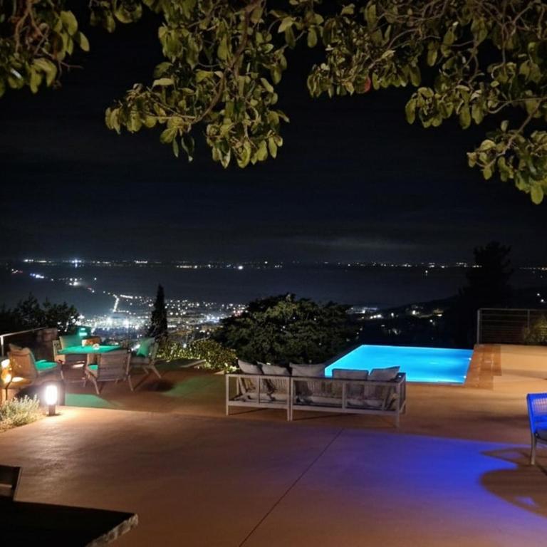Villa Miougrano, Vue Exceptionnelle, Standing, Piscine, Climatisation - Villa - 14