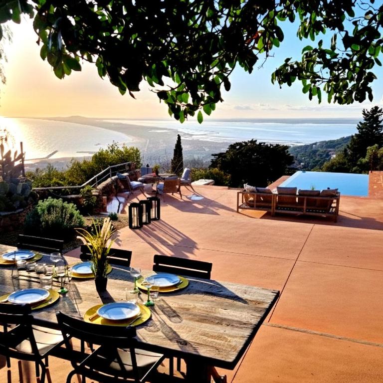 Villa Miougrano, Vue Exceptionnelle, Standing, Piscine, Climatisation - Villa - 2