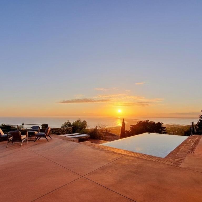Villa Miougrano, Vue Exceptionnelle, Standing, Piscine, Climatisation - Villa - 6