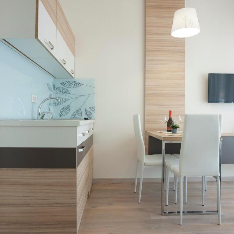 JLK MODERN SUITES Budva - Apartman s 1 Spavaćom Sobom i Terasom - 2