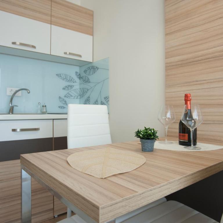 JLK MODERN SUITES Budva - Apartman s 1 Spavaćom Sobom i Terasom - 3