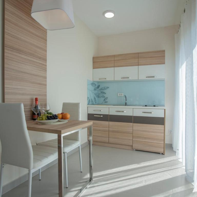 JLK MODERN SUITES Budva - Deluks Studio sa Bračnim Krevetom (King-size) - 3