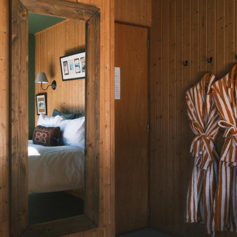 The Fat Fox Lodge, Morzine - Chambre Double - Vue sur Montagne - 4