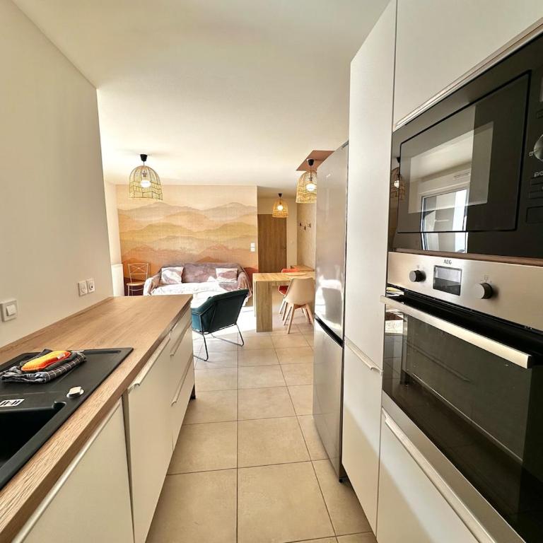 Heliot - Superbe appartement T3 avec balcon et parking - Appartement 2 Chambres - 10