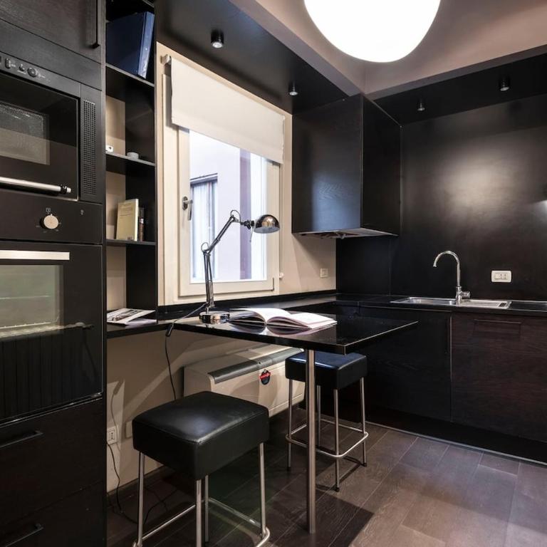 Downtown Apartment HEPA UV Germicidal Air Purifer - One-Bedroom Apartment - 12