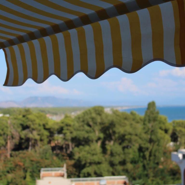 Villa Deti - Dvokrevetna Soba sa Bračnim Krevetom sa Balkonom i Pogledom na More - 1