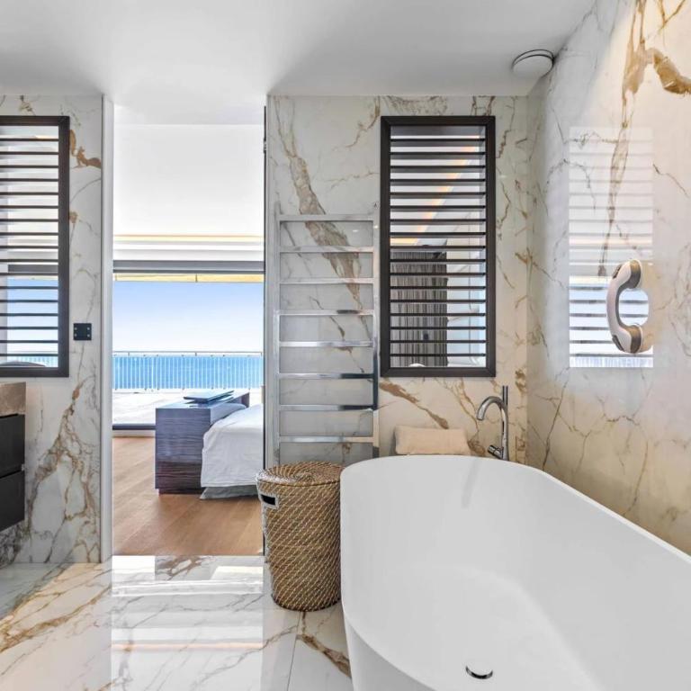 REF 2043 - Penthouse unique vue mer panoramique à louer - Appartement - 14