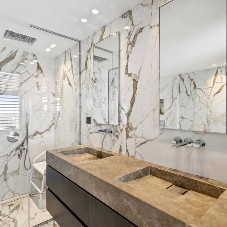 REF 2043 - Penthouse unique vue mer panoramique à louer - Appartement - 15