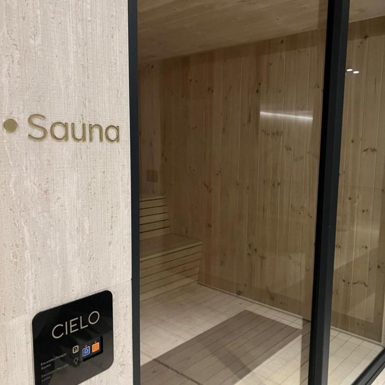 Modern sky suite strategic location Jump-In - One-Bedroom Apartment - 29