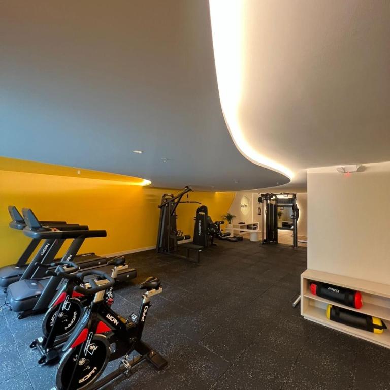 Modern sky suite strategic location Jump-In - One-Bedroom Apartment - 21