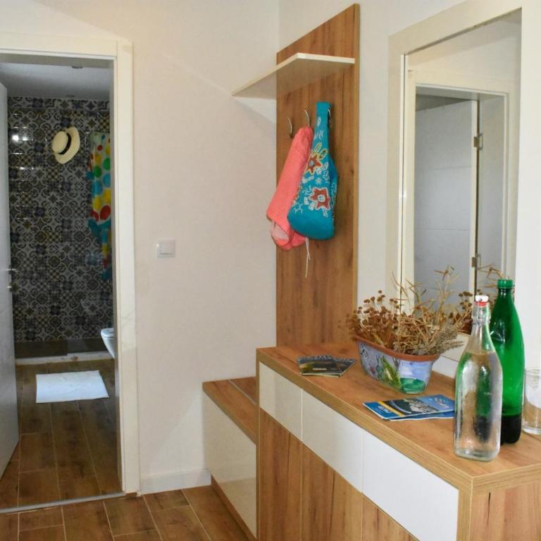 Villa Deti - Deluks Dvokrevetna soba sa Bračnim Krevetom, Balkonom i Pogledom na More - 10