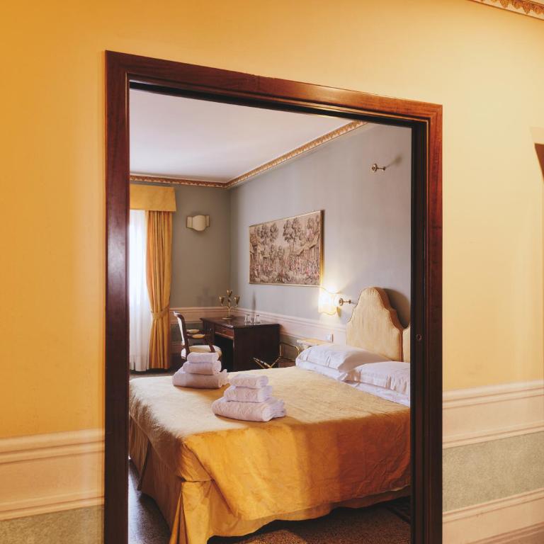 Hotel I Portici - Camera King Deluxe - 3