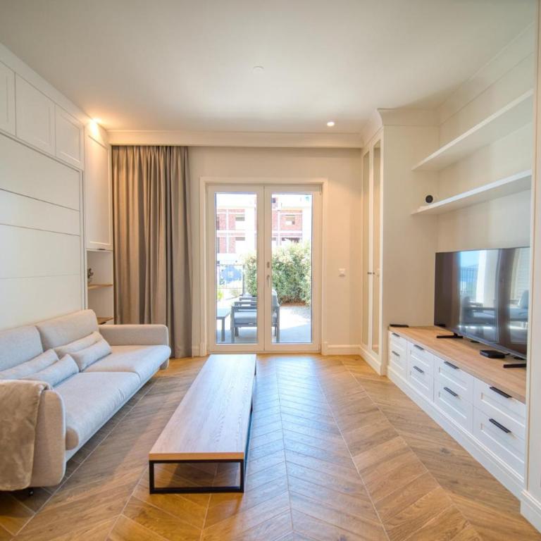 Lustica Bay Centrale by 2BHome - Deluks Soba - 2