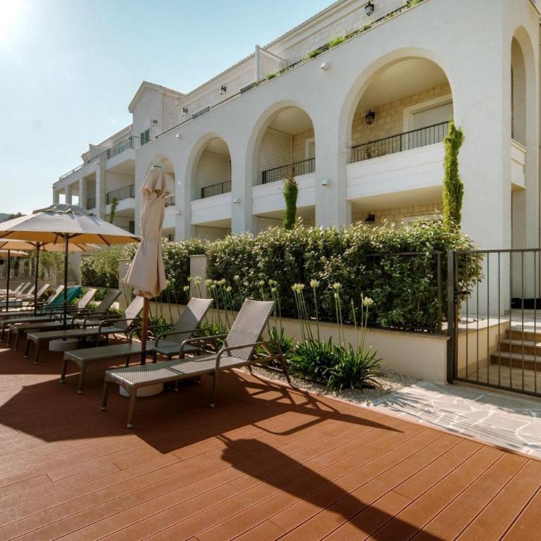 Lustica Bay Centrale by 2BHome - Deluks Soba - 11