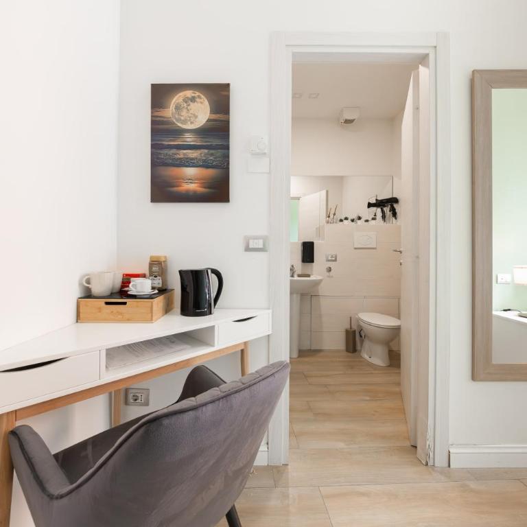 Tiro Suites in the center of Bologna - Camera King Deluxe - 7