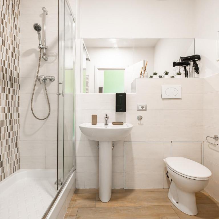 Tiro Suites in the center of Bologna - Camera King Deluxe - 13