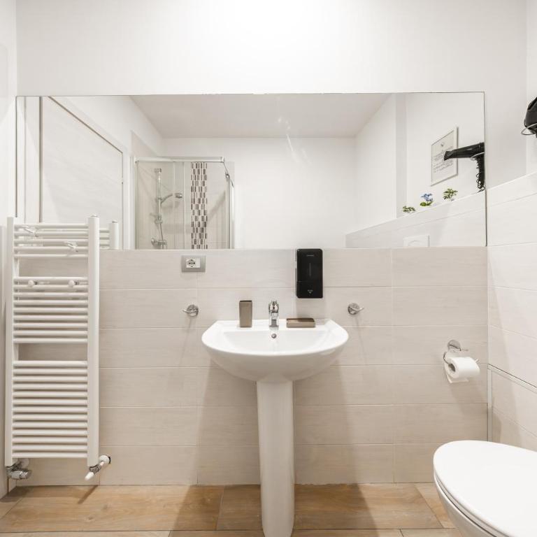 Tiro Suites in the center of Bologna - Camera King Deluxe - 8