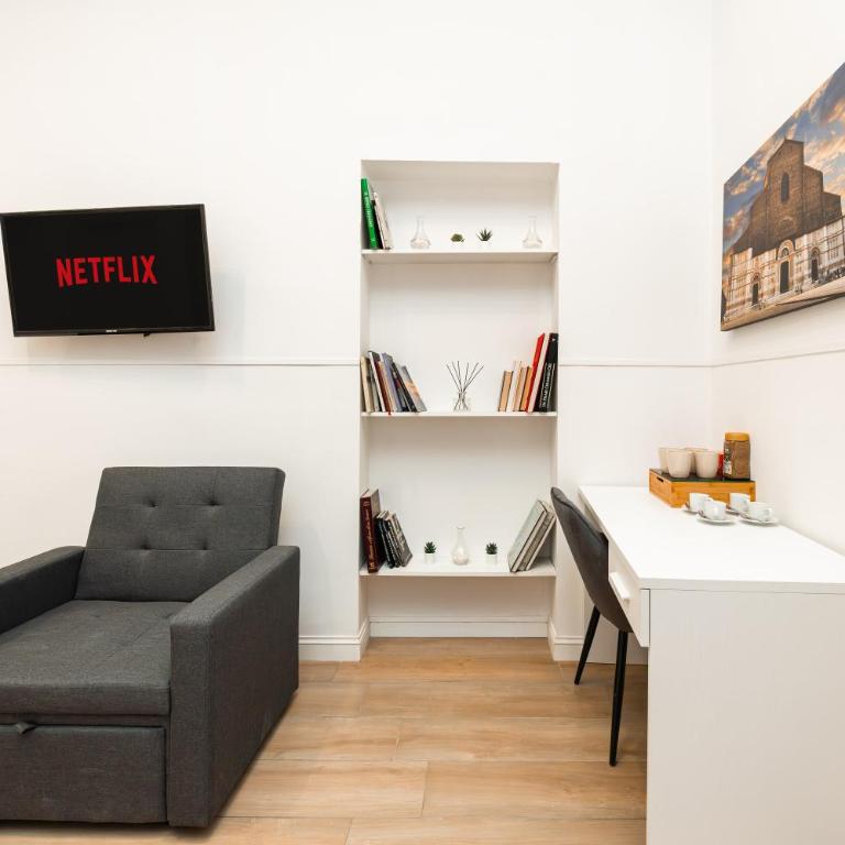Tiro Suites in the center of Bologna - Camera King Deluxe - 3