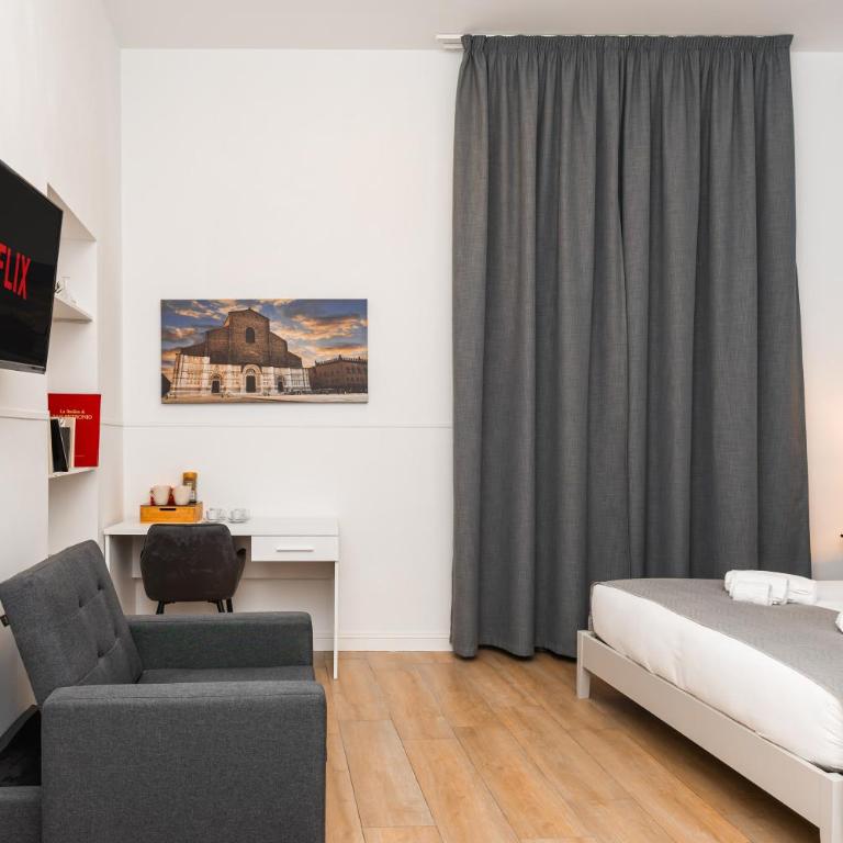 Tiro Suites in the center of Bologna - Camera King Deluxe - 6