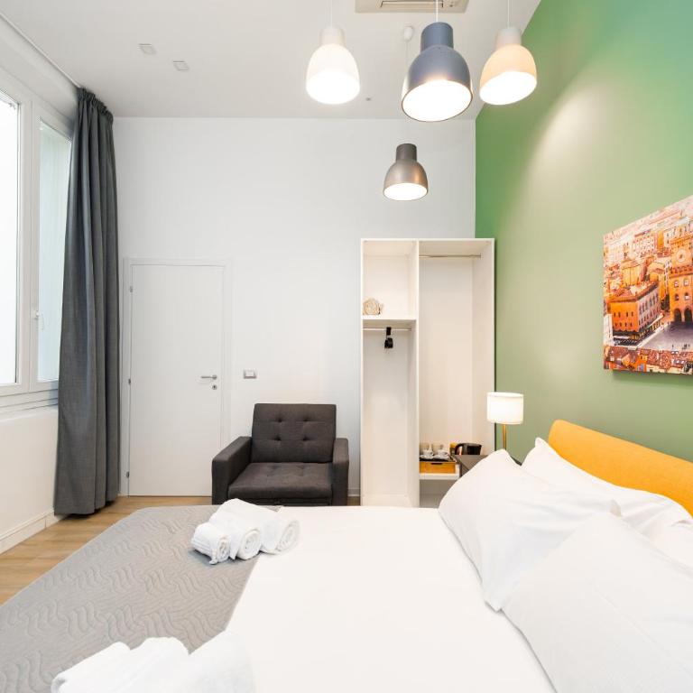 Tiro Suites in the center of Bologna - Camera Tripla con Bagno Privato - 10
