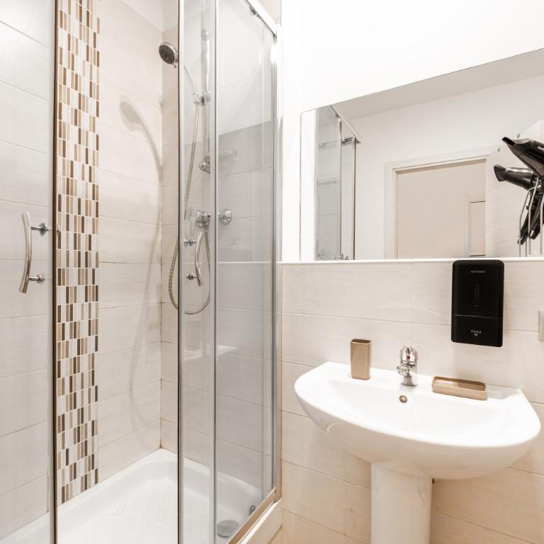 Tiro Suites in the center of Bologna - Camera King Superior - 14