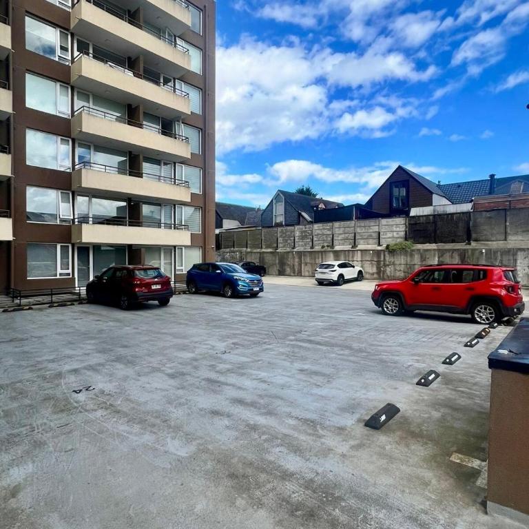 Comodo Depto con estacionamiento en Puerto Montt - Two-Bedroom Apartment with Balcony and Terrace - 8