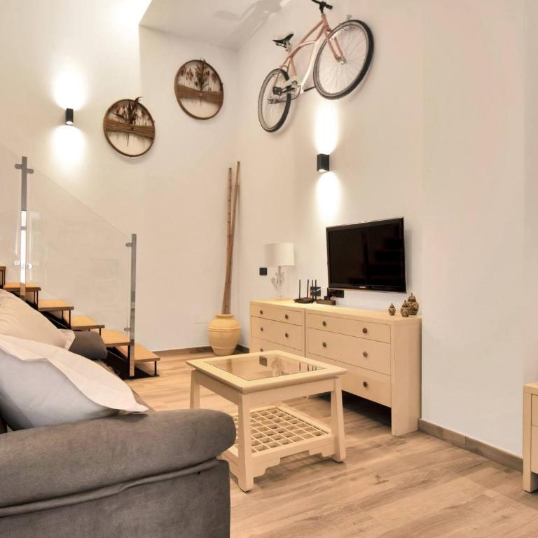 Moderno loft en el corazón histórico de Estepona - CASA PEPITA 17 - Apartamento de 2 dormitorios - 8