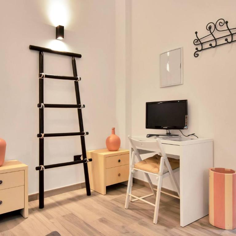 Moderno loft en el corazón histórico de Estepona - CASA PEPITA 17 - Apartamento de 2 dormitorios - 14