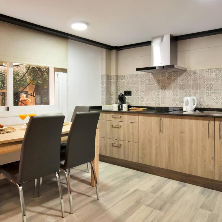 Moderno loft en el corazón histórico de Estepona - CASA PEPITA 17 - Apartamento de 2 dormitorios - 16