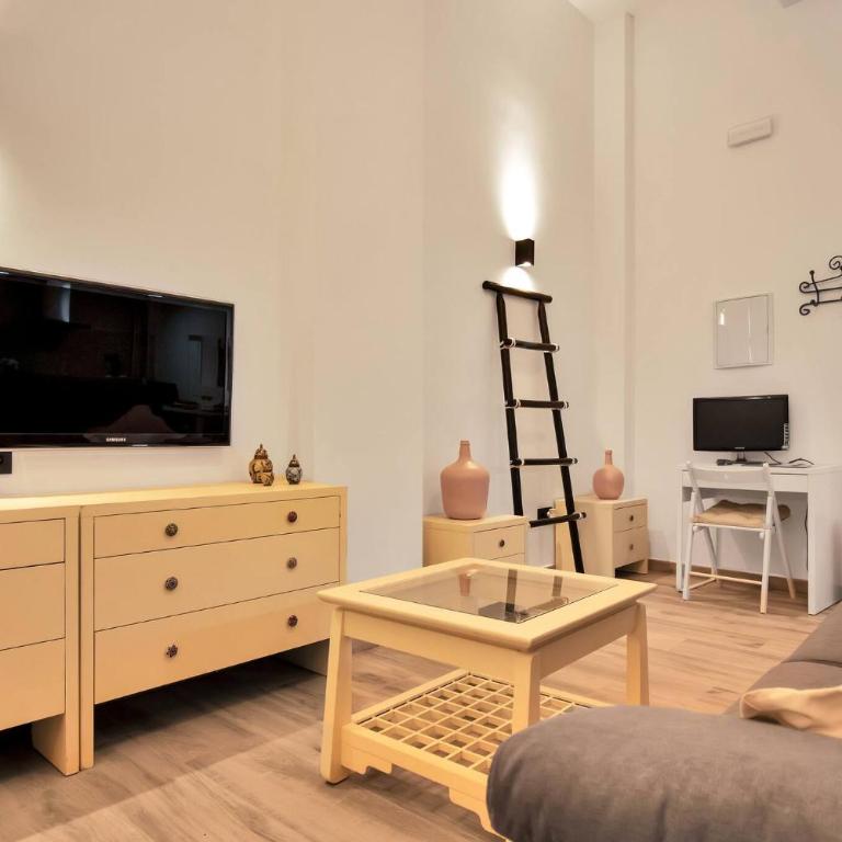 Moderno loft en el corazón histórico de Estepona - CASA PEPITA 17 - Apartamento de 2 dormitorios - 18
