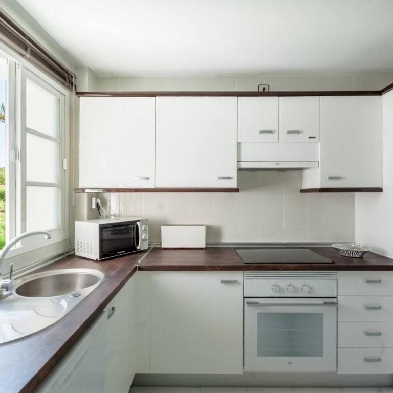 Apartamento con piscina cerca del golf en Atalaya - ATALAYA DEL GOLF 31 - Apartamento de 3 dormitorios - 2