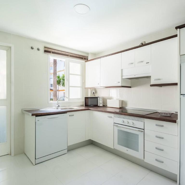 Apartamento con piscina cerca del golf en Atalaya - ATALAYA DEL GOLF 31 - Apartamento de 3 dormitorios - 14