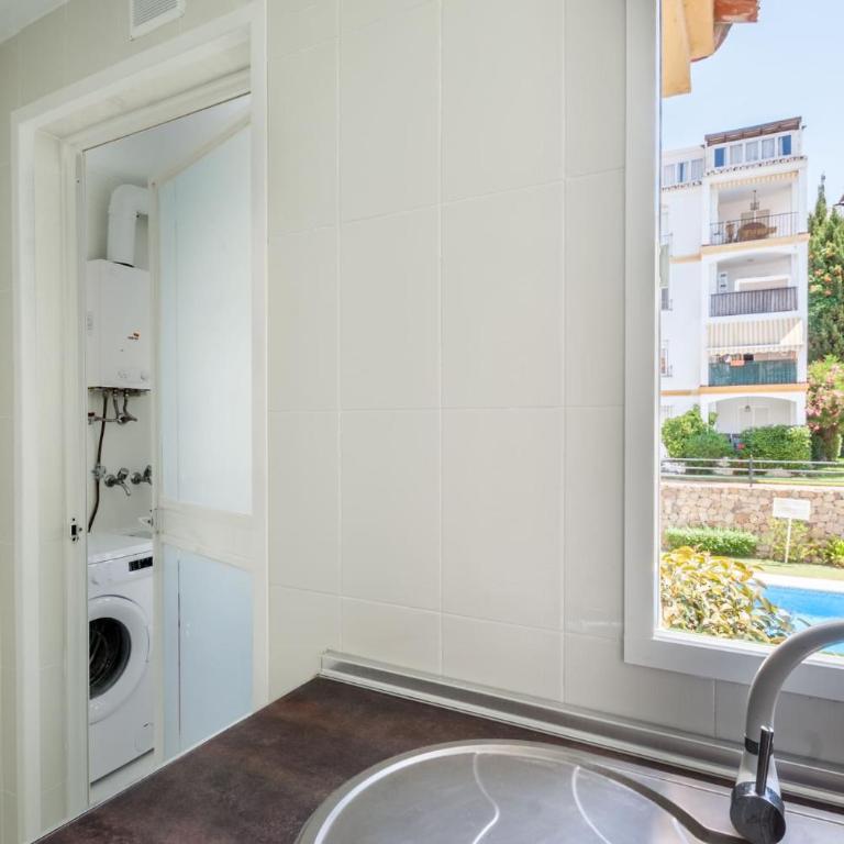 Apartamento con piscina cerca del golf en Atalaya - ATALAYA DEL GOLF 31 - Apartamento de 3 dormitorios - 16