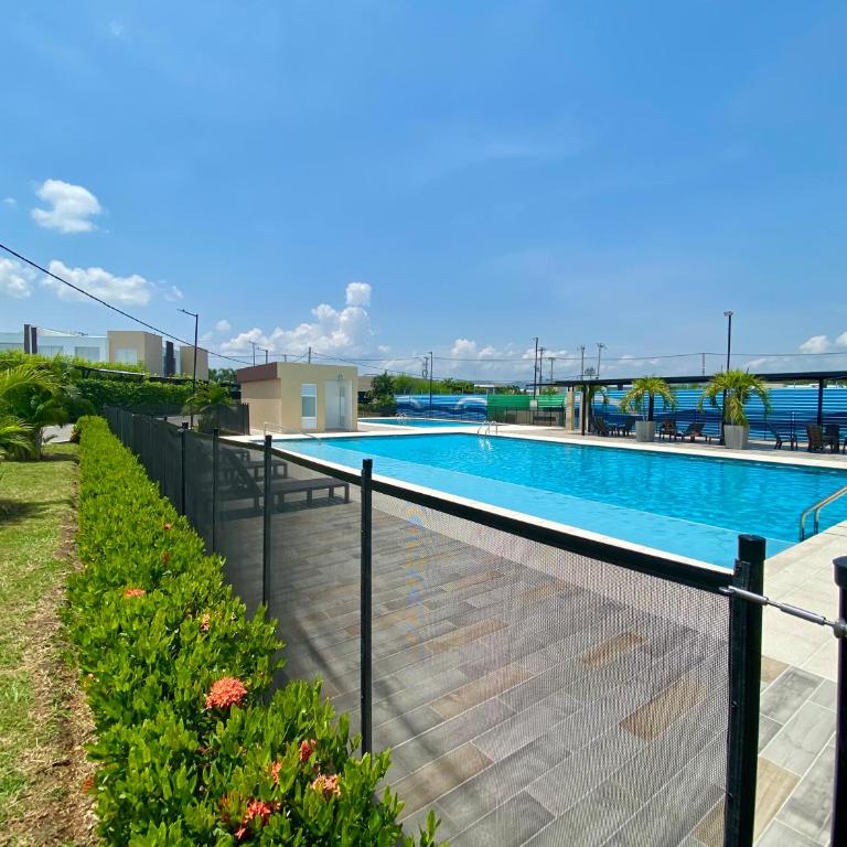 Casa en condominio en Ricaurte - Casa de 3 dormitorios - 19