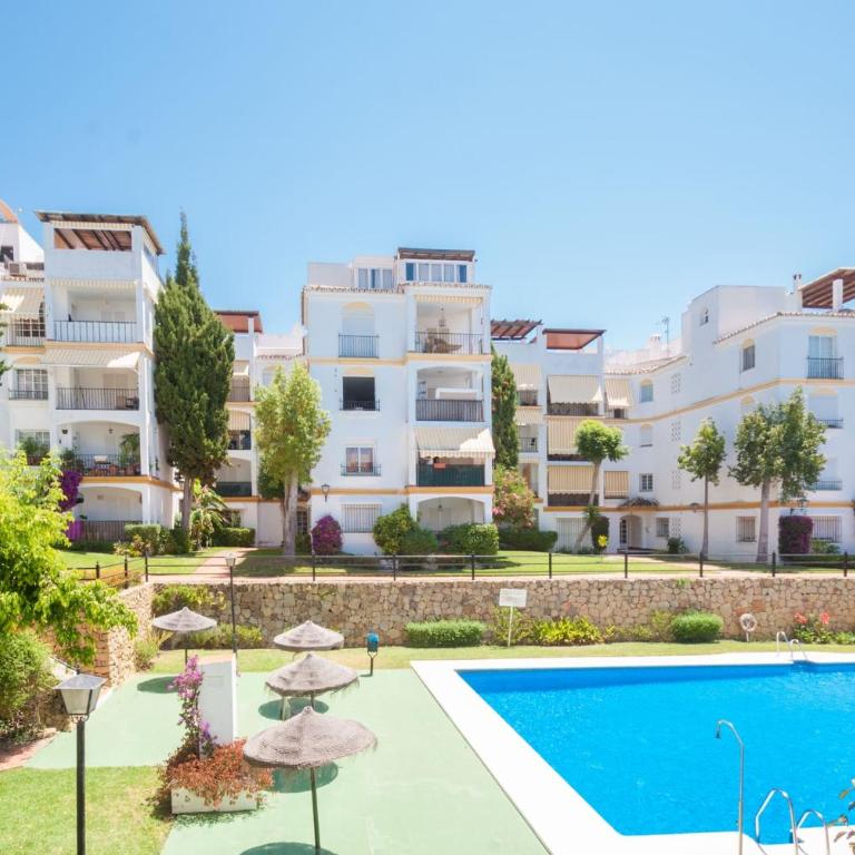 Apartamento con piscina cerca del golf en Atalaya - ATALAYA DEL GOLF 31 - Apartamento de 3 dormitorios - 27