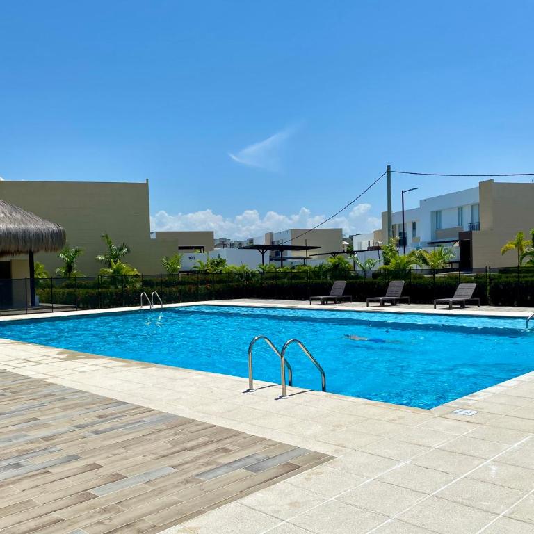 Casa en condominio en Ricaurte - Casa de 3 dormitorios - 35