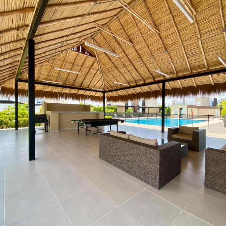 Casa en condominio en Ricaurte - Three-Bedroom House - 40