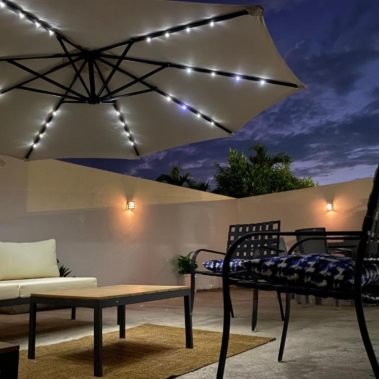 Casa en condominio en Ricaurte - Casa de 3 dormitorios - 1