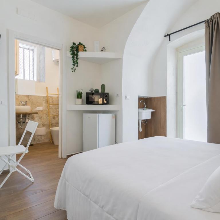 Sunny Vibes Monopoli - Deluxe King Suite - 15
