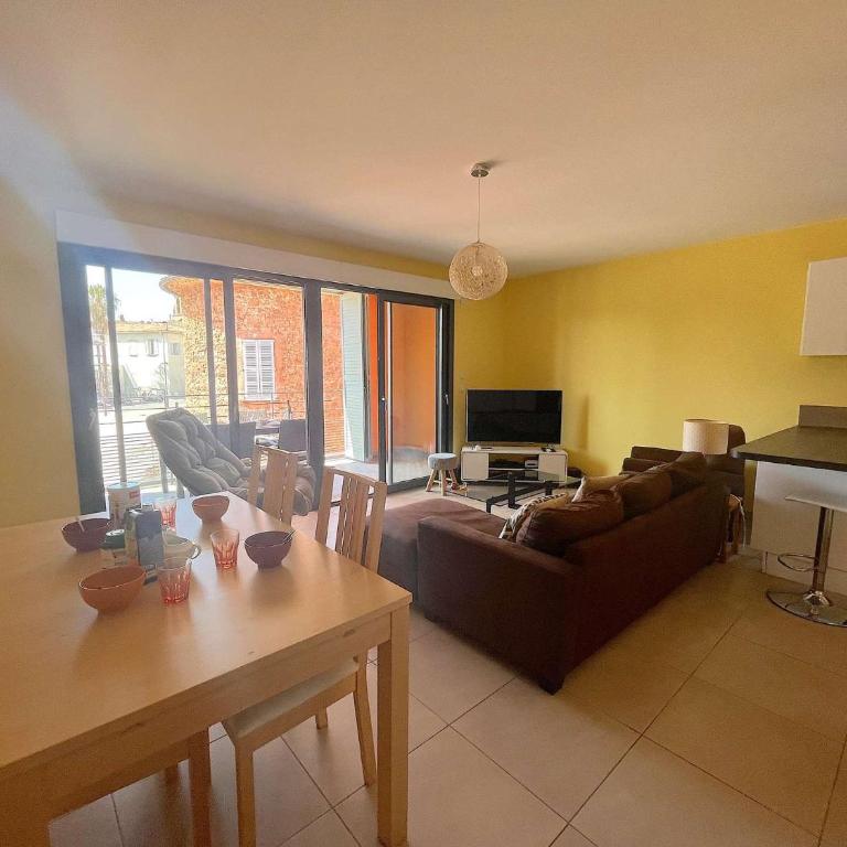 FS560-A13 Appt 3 pièces 4 personnes FREJUS - Appartement 2 Chambres - 3