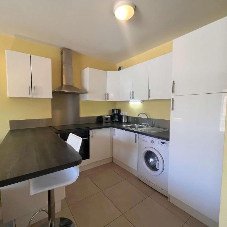 FS560-A13 Appt 3 pièces 4 personnes FREJUS - Appartement 2 Chambres - 6