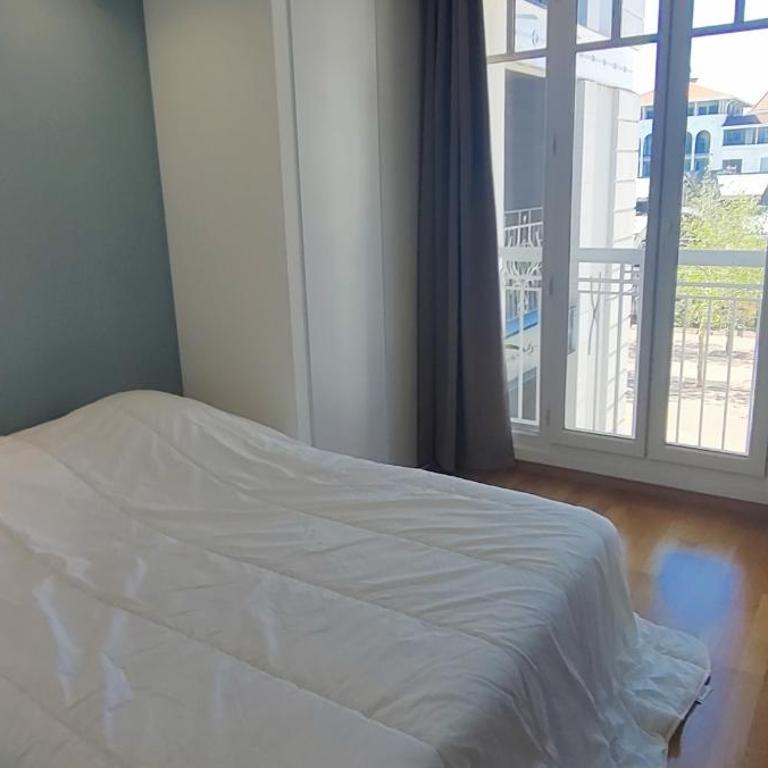 Nice Cocoon 45 M With Balcony Near The Beach - Apartment - 15