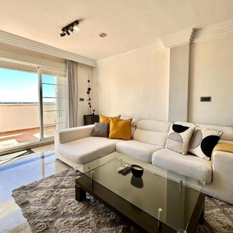 Moderno apartamento con preciosas vistas al mar en urbanización con piscina - Rio Real 11 2G - Two-Bedroom Apartment - 7