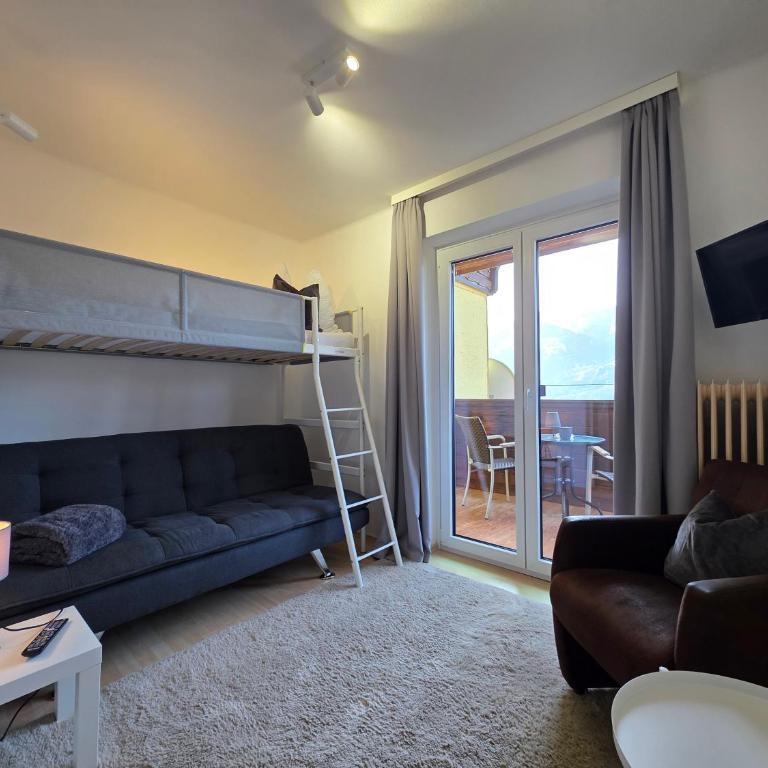 Frühstückspension Irschen - Zweibettzimmer mit Balkon - 1