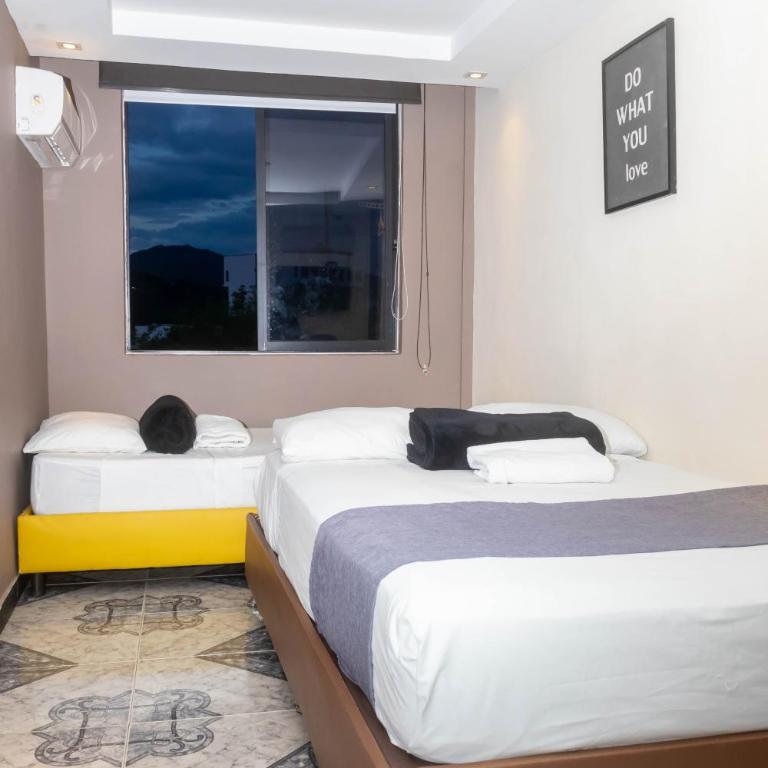 Hotel airport la 30 - Deluxe Family Room - 10