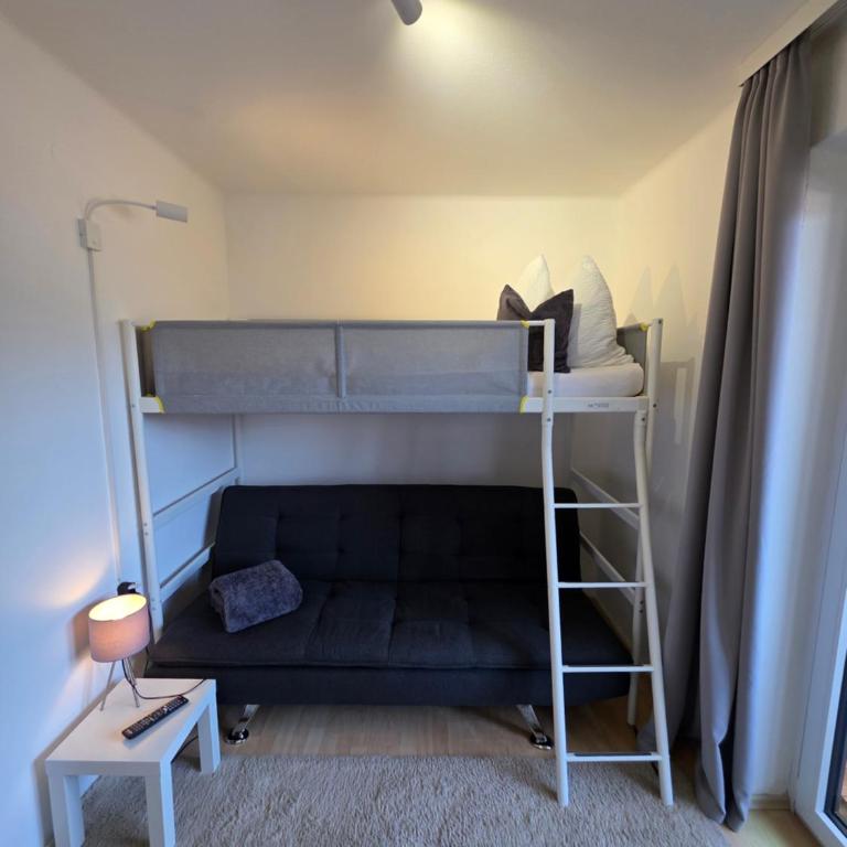 Frühstückspension Irschen - Zweibettzimmer mit Balkon - 4