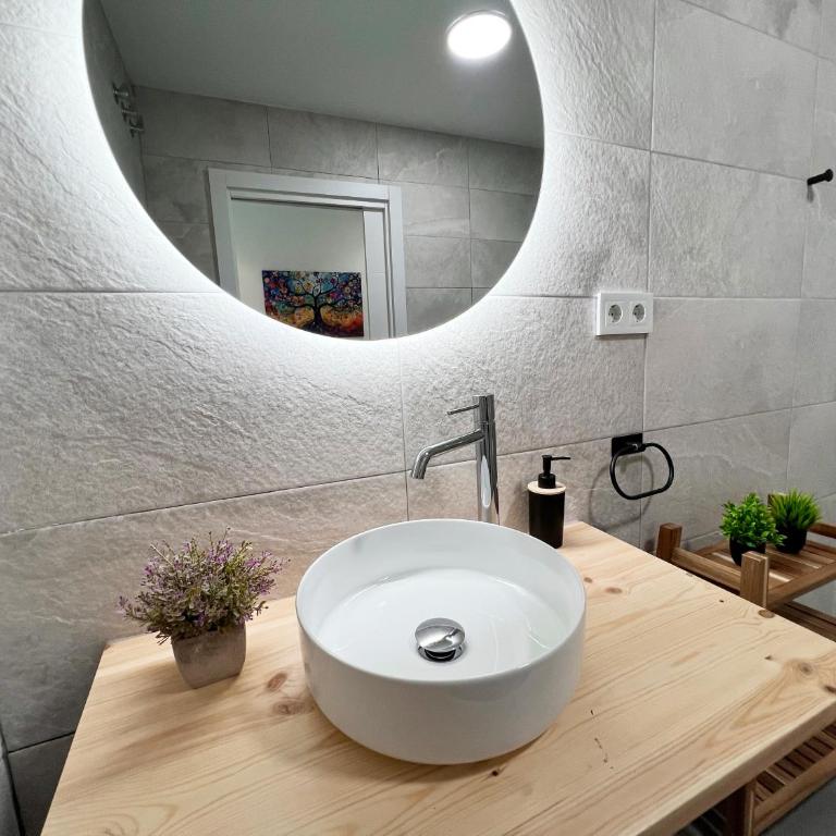 Loft Valencia R41 A B - Ground & Monteolivete Vibes - One-Bedroom Apartment - 34