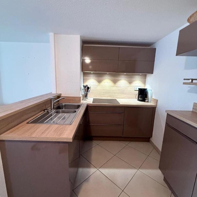Duplex appartement,6pers, piscine, mer avec plage à 5mn ,Theoule sur Mer -Cannes - Appartement 3 Chambres - 4
