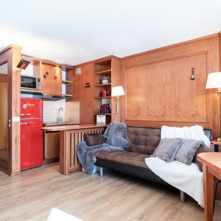 HelloCHALET Casa Lobita - Panoramic Balcony Apartment Walk to Gondola - Appartamento con 1 Camera da Letto e Balcone - 2