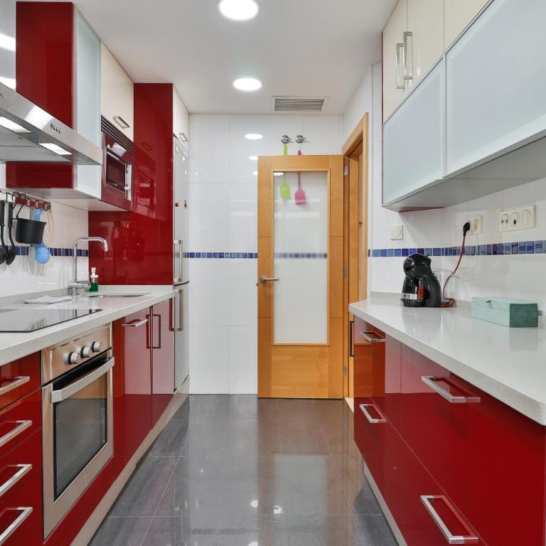 C13 Seaside Málaga with pool and parking - Two-Bedroom Apartment - 18